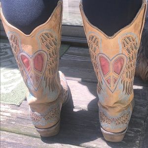 Size 9 cowboy boots